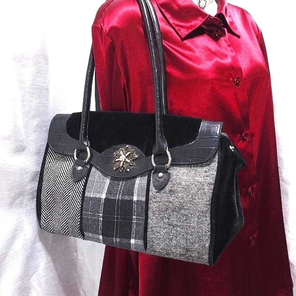𝅺ELEGANT Black Velvet Plaid Houndstooth PURSE Bag with Crystal Decor & Sparkle